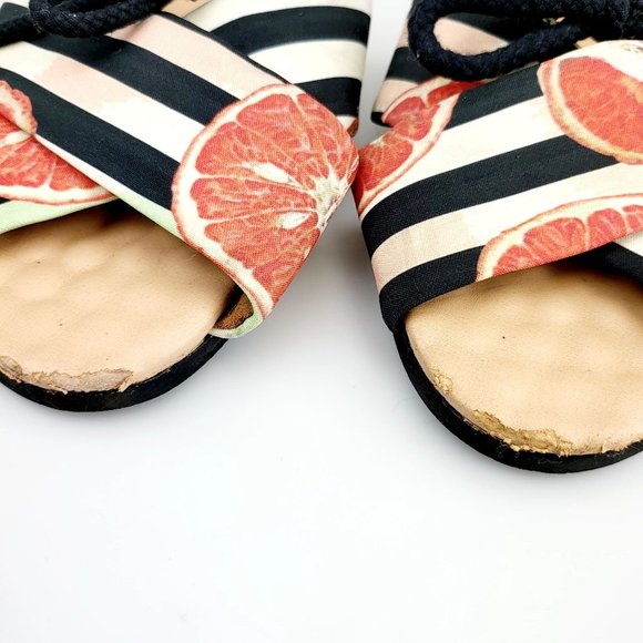 INSECTA Black white Striped Orange Fruit UNISEX Vegan Flats M 6.5 W 7.5 Peep Toe - Picture 6 of 11